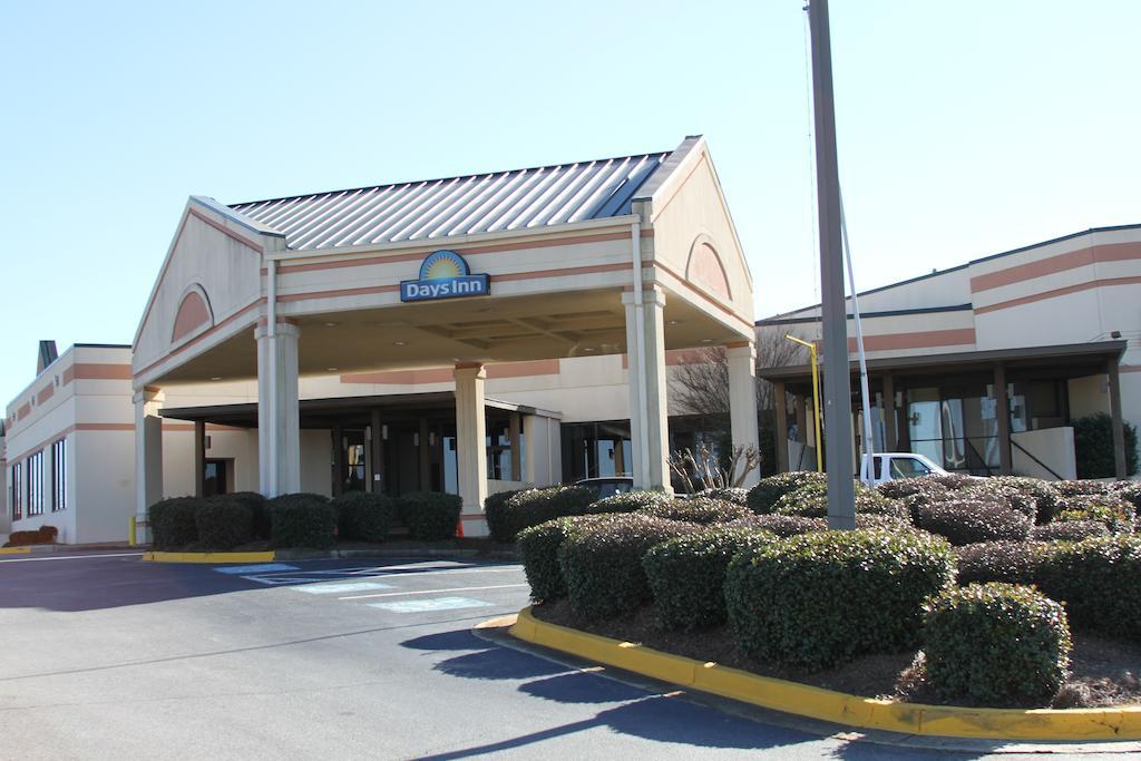 Days Inn By Wyndham Macon I-75 North Екстериор снимка
